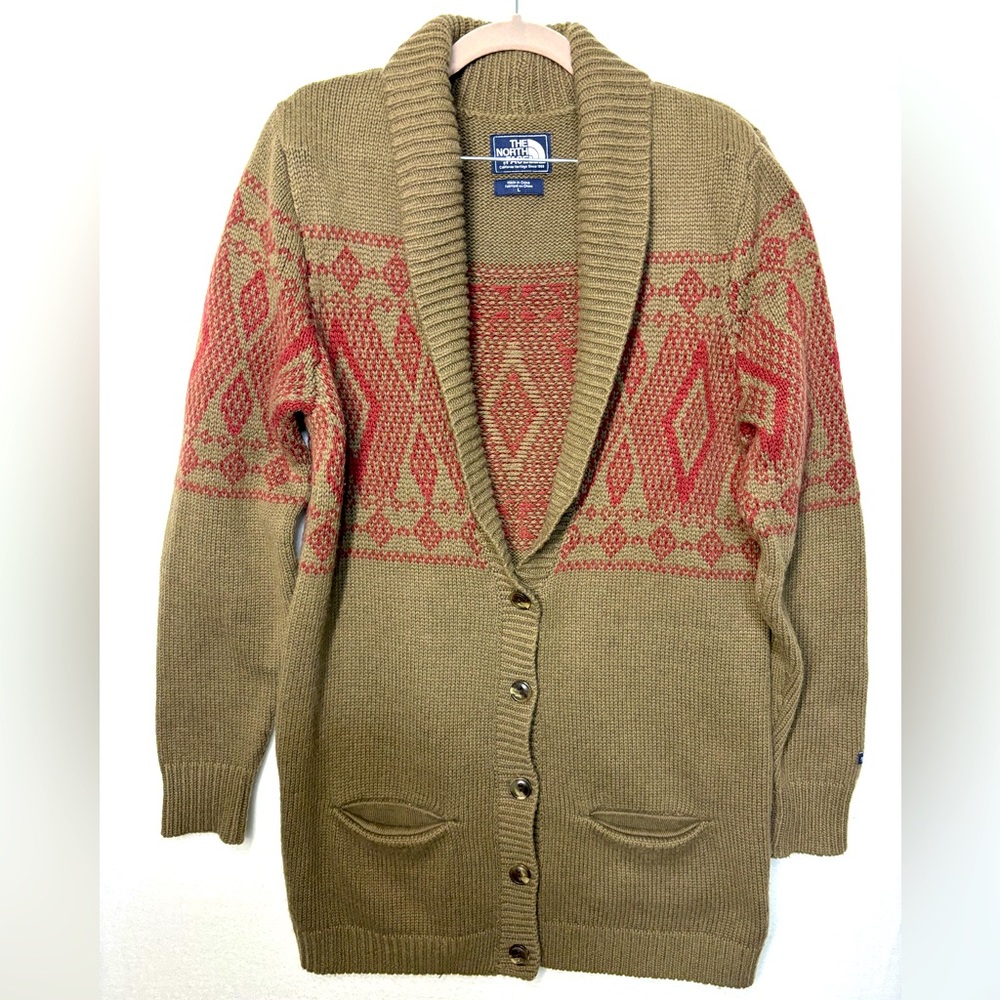 The North Face sweater size Large in women’s. Cardigan long length. Brown/red